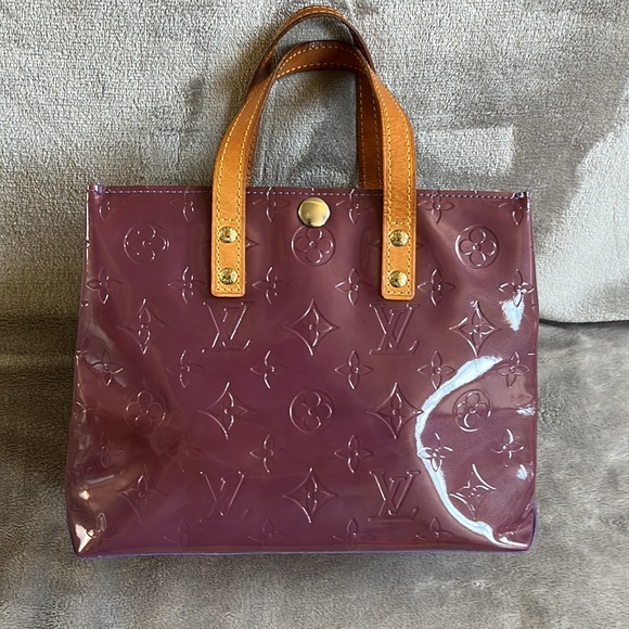 Louis Vuitton Reade PM Purple Vernis
Leather Hand Bag - Picture 11 of 16